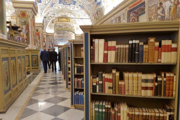 visit vatican archives